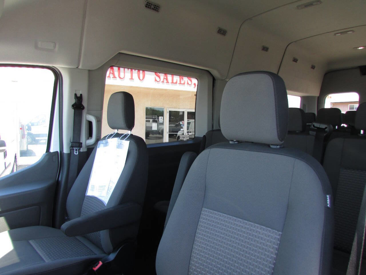 Used 2023 Ford Transit 350 XLT image 17