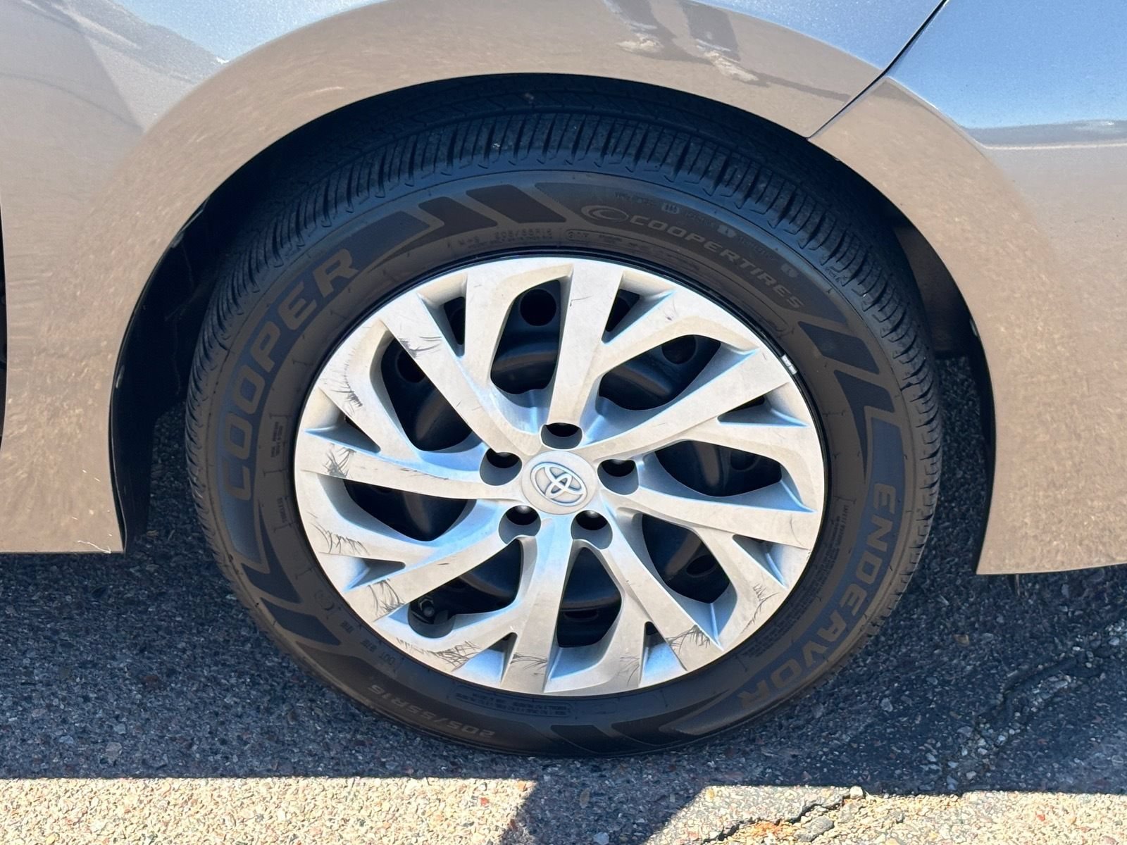 Used 2019 Toyota Corolla LE FWD image 8