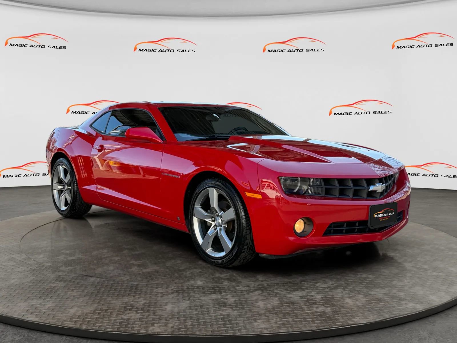 Used 2010 Chevrolet Camaro LT w/ RS Package RWD image 5