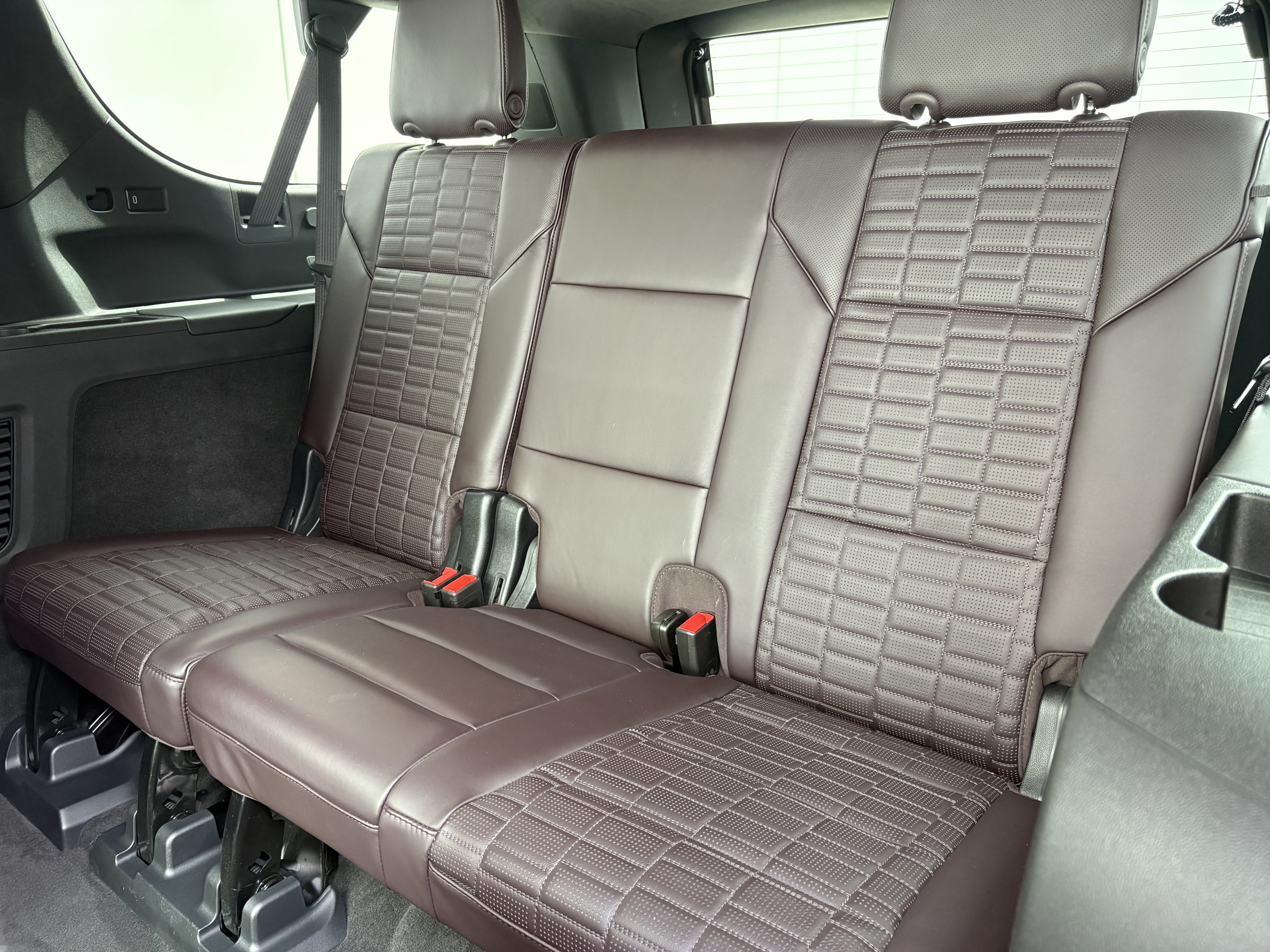 Certified 2023 Cadillac Escalade ESV V AWD/4WD image 14