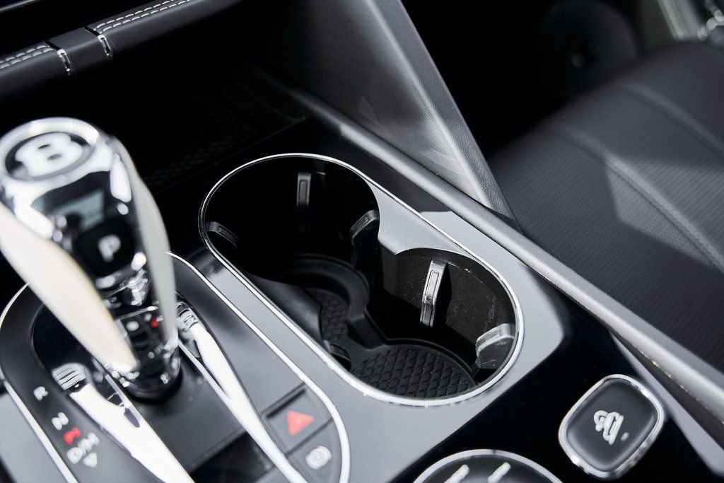 Used 2023 Bentley Bentayga Extended Wheelbase image 74