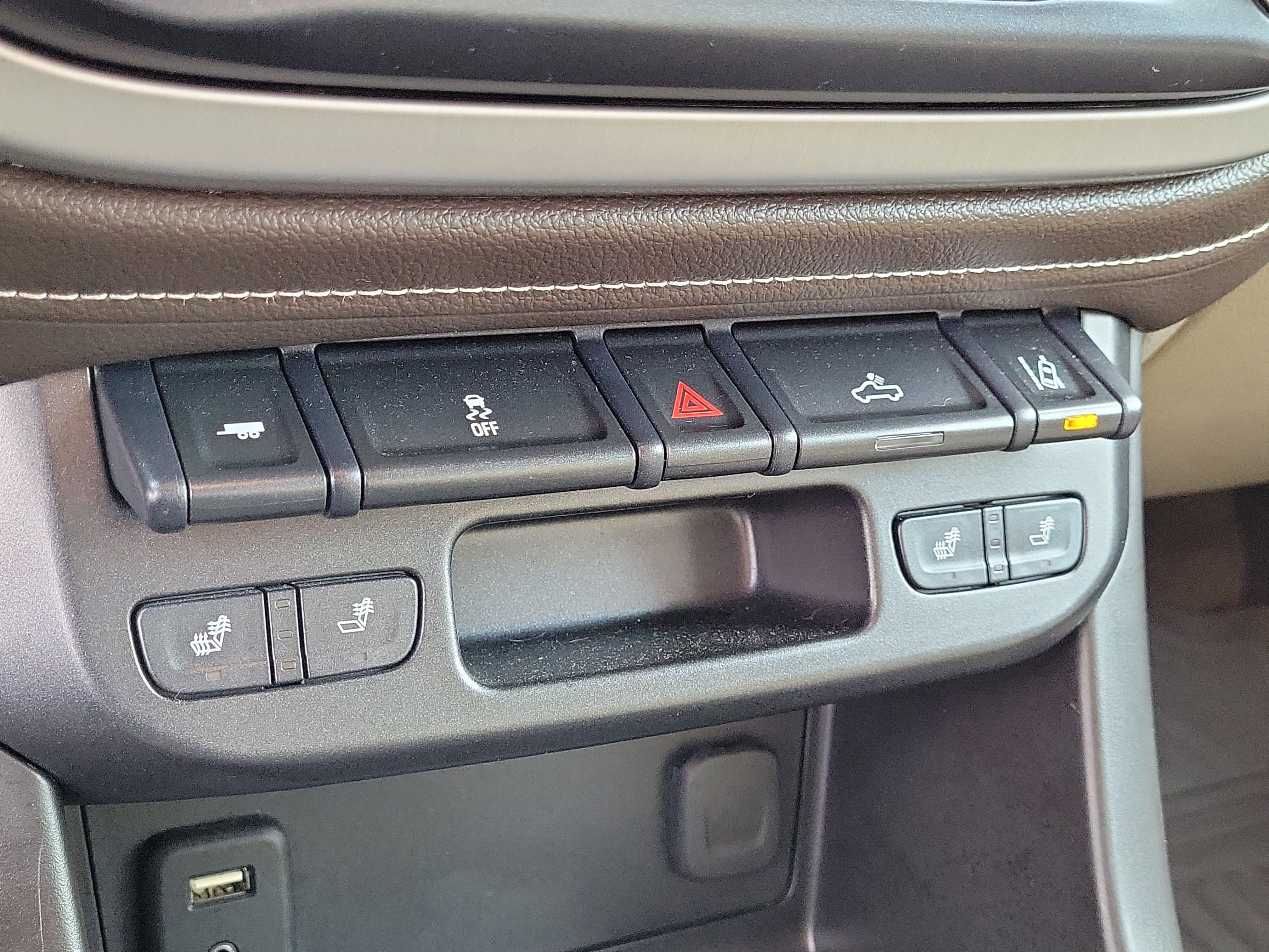 Used 2018 GMC Canyon SLT w/ Driver Alert Package image 29