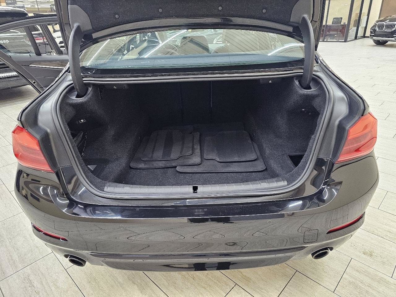 Used 2017 BMW 530i RWD image 13