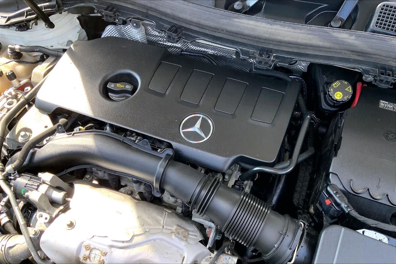 Used 2022 Mercedes-Benz GLA 250 4MATIC image 33