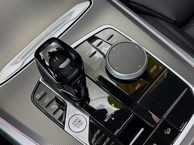 Used 2021 BMW X5 xDrive40i w/ M Sport Package image 17