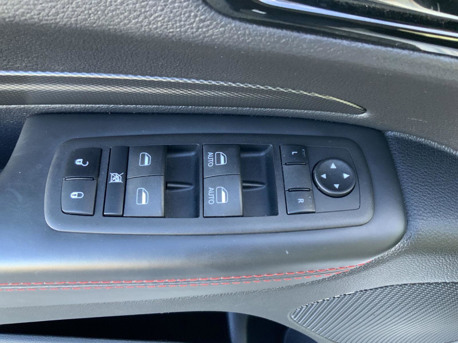 Used 2023 Dodge Durango GT image 23