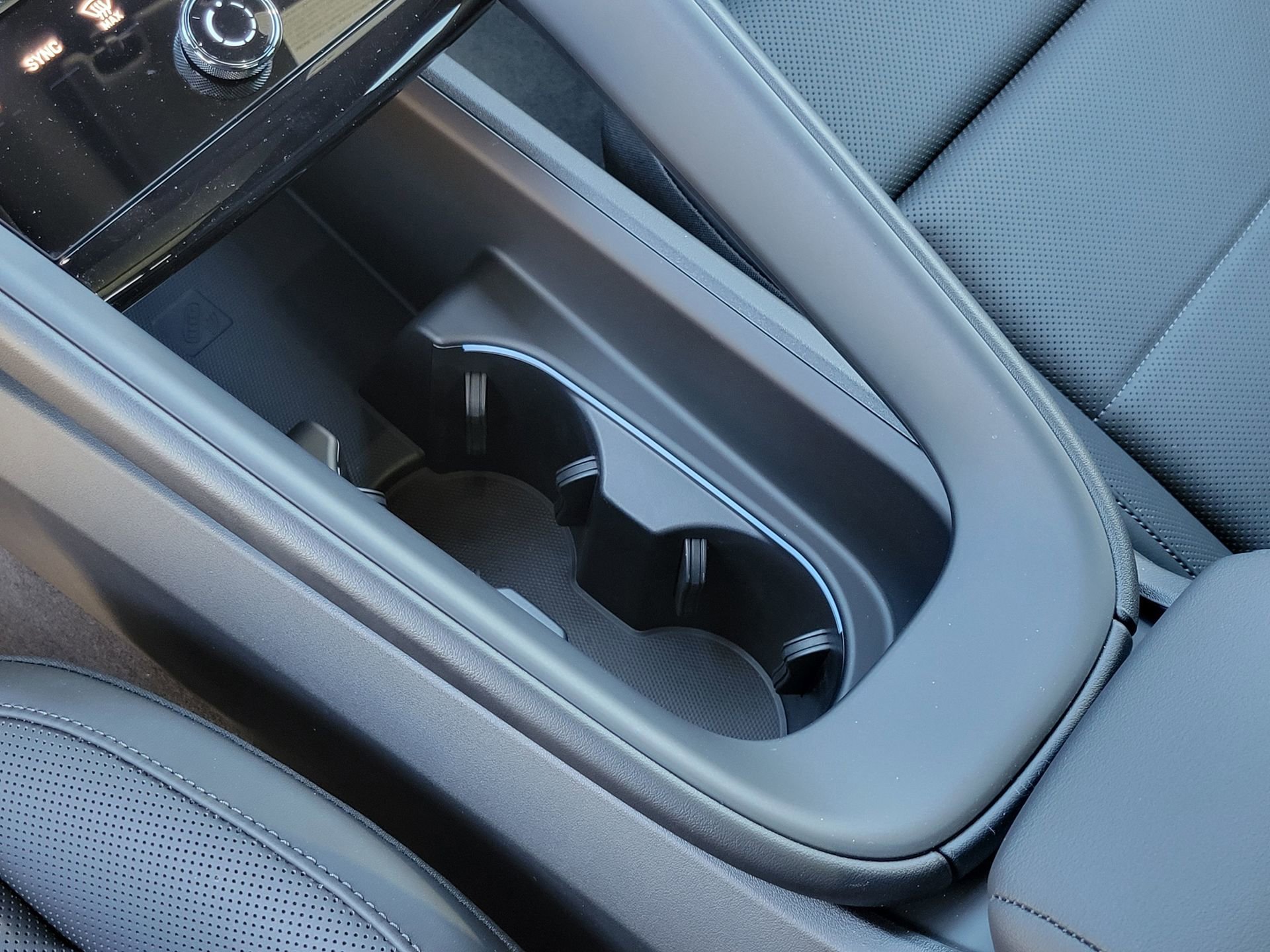 Used 2025 Porsche Macan Electric image 21