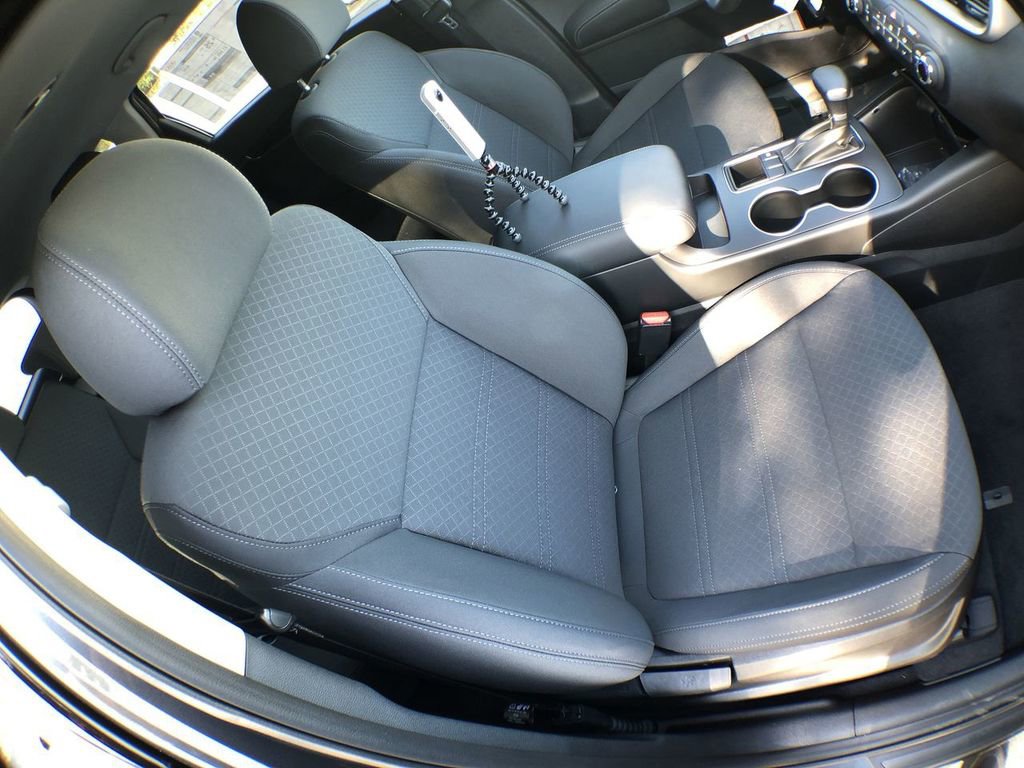 Used 2020 Kia Sorento LX FWD image 43