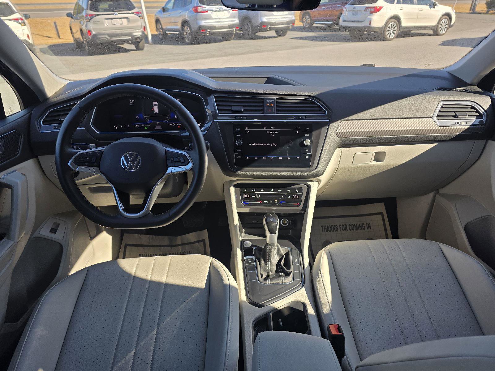 Used 2024 Volkswagen Tiguan SE image 22