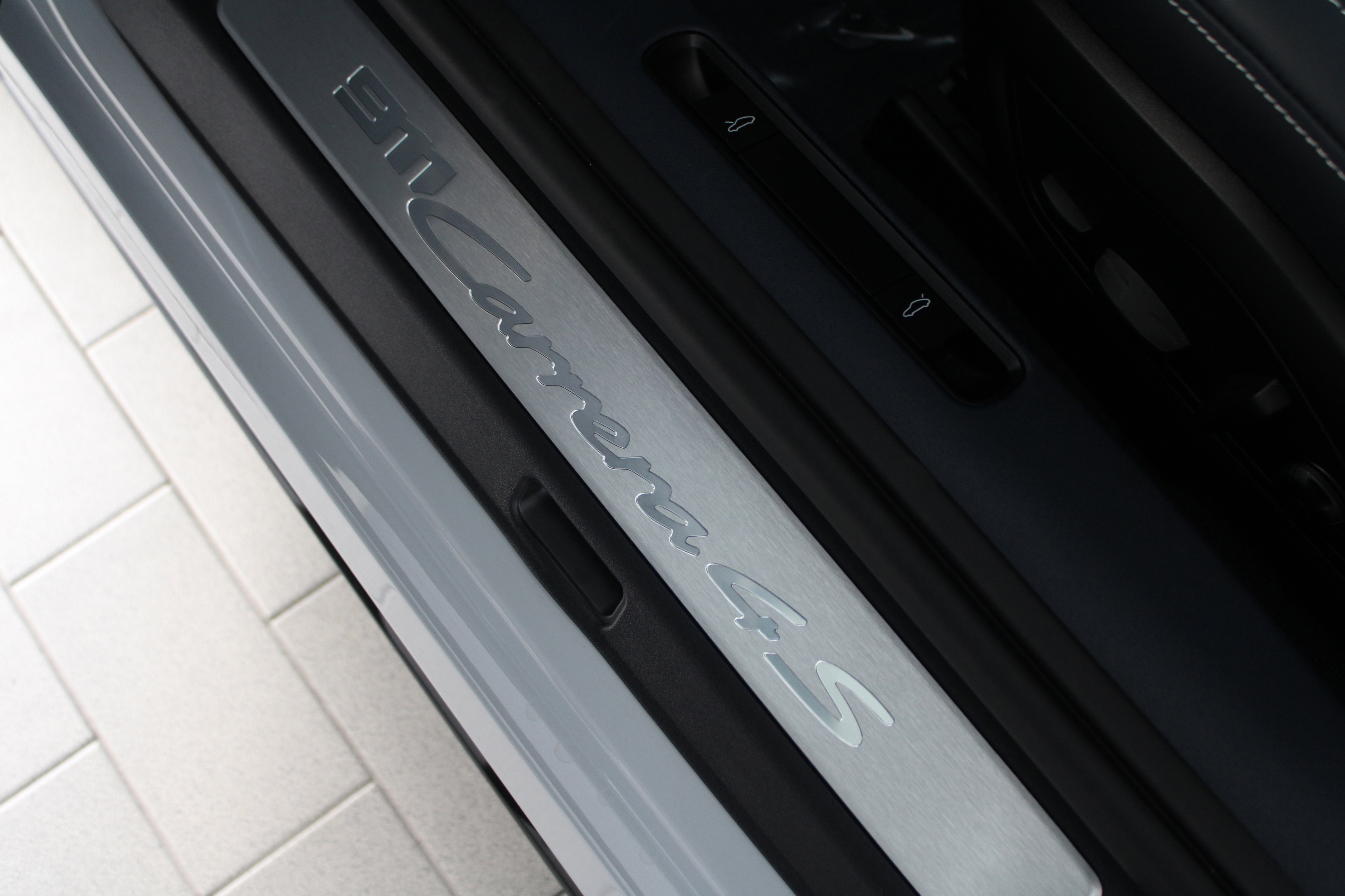 New 2026 Porsche 911 Carrera 4S image 27