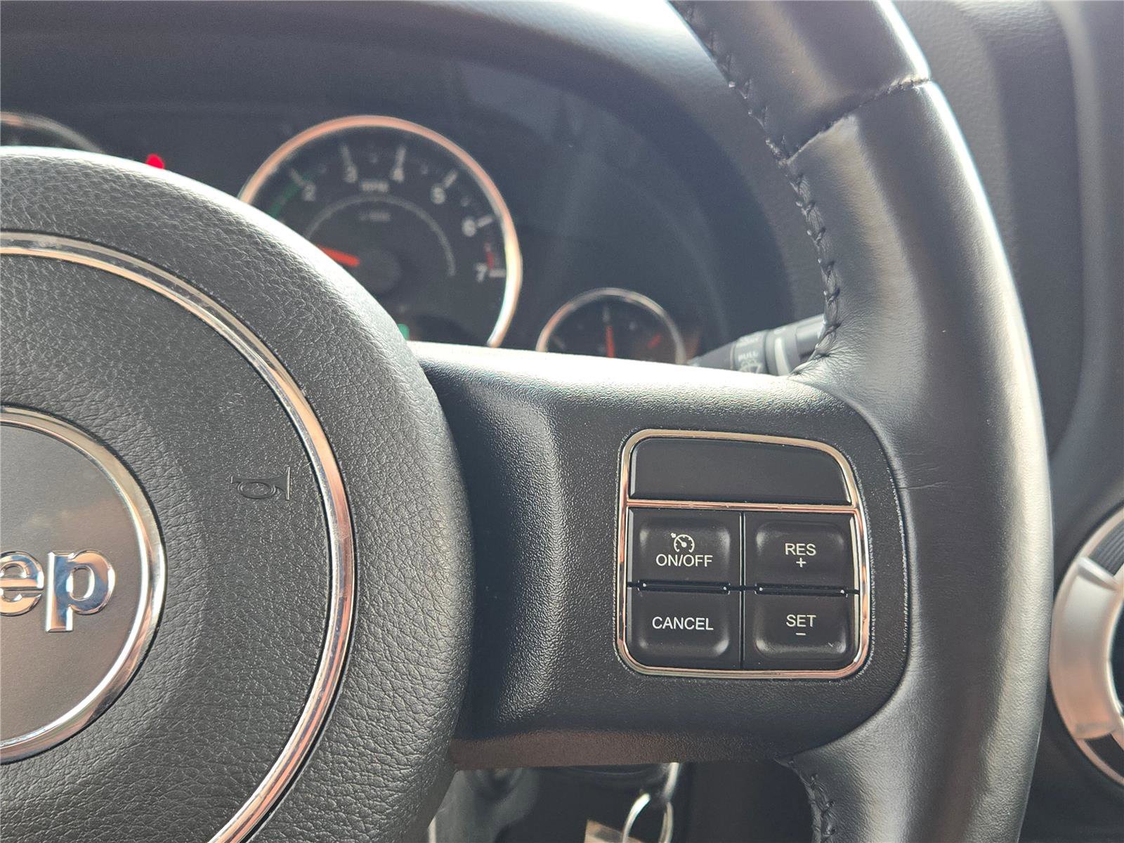Used 2014 Jeep Wrangler Unlimited Sahara AWD/4WD image 25