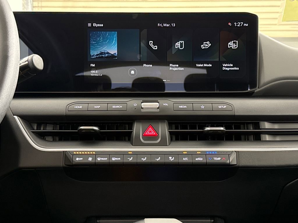 Used 2025 Kia K4 LXS image 18