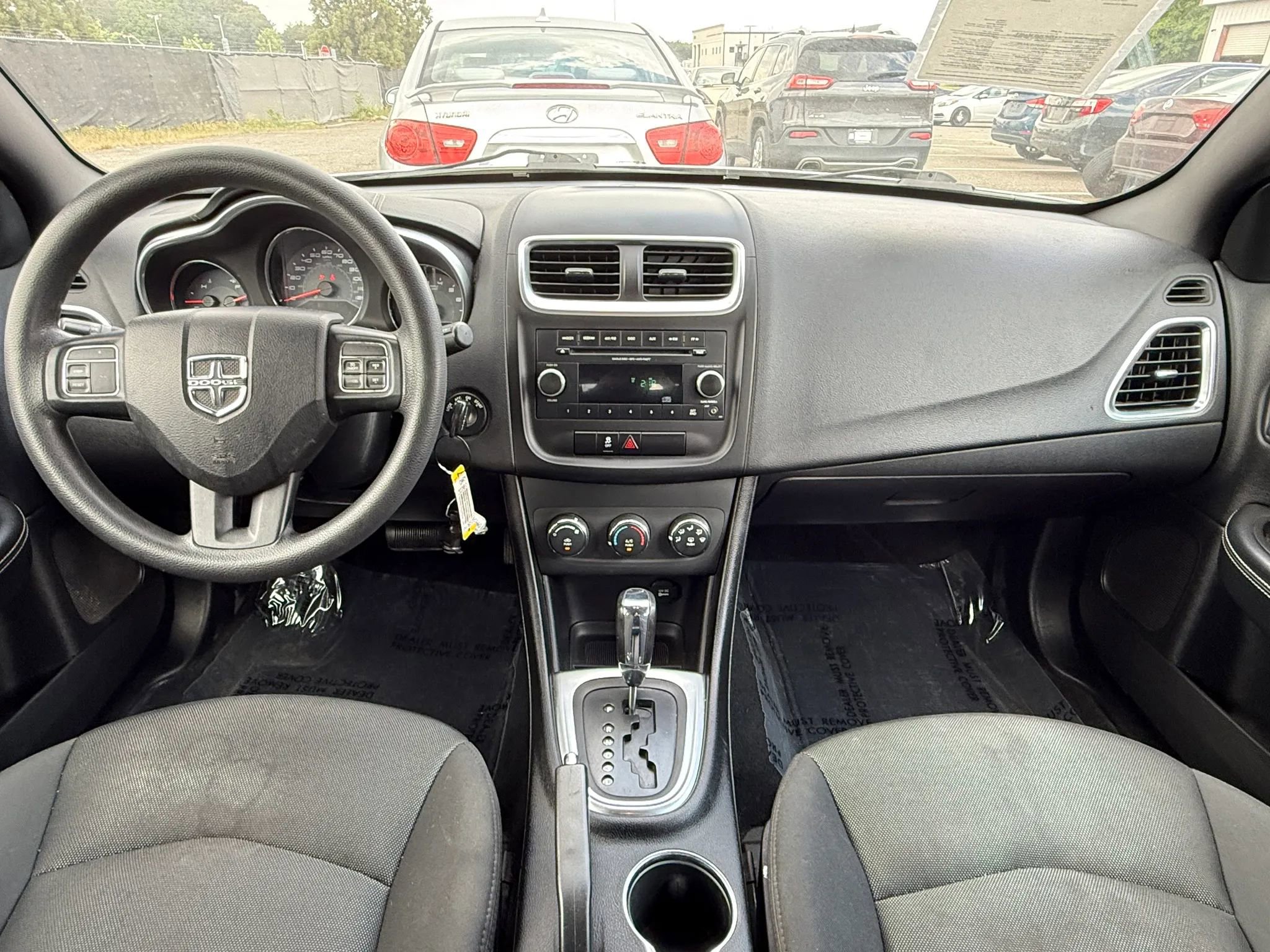 Used 2012 Dodge Avenger SE FWD image 3