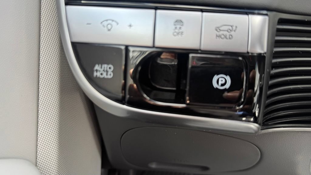 Certified 2023 Hyundai Ioniq 5 SEL AWD/4WD image 18