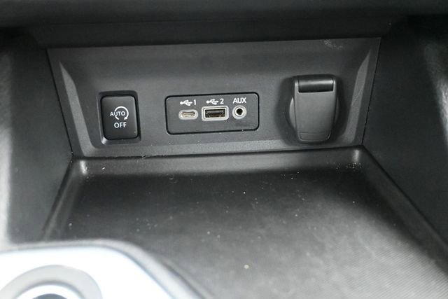Used 2024 Nissan Sentra SR w/ Lighting Package FWD image 29
