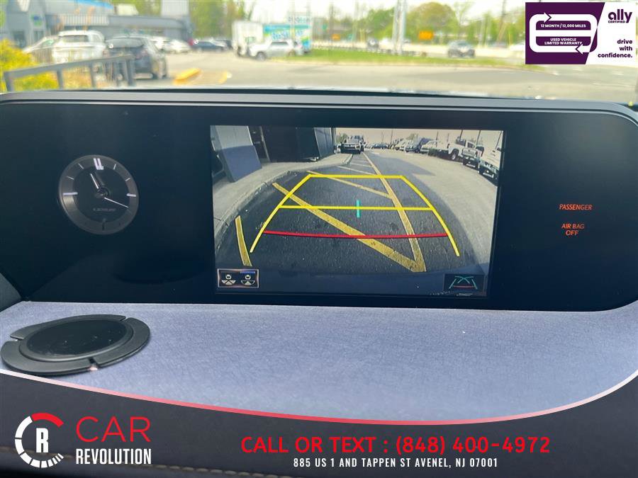 Used 2022 Lexus UX 250h w/ Premium Package AWD/4WD image 20