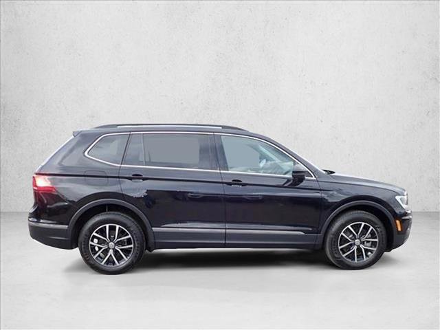 Used 2021 Volkswagen Tiguan SE w/ Panoramic Sunroof Package AWD/4WD image 5