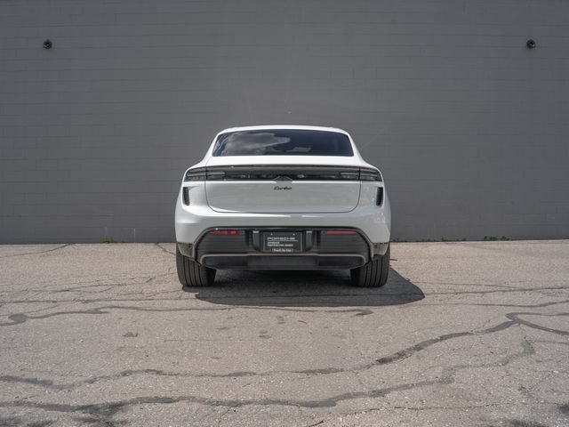 Certified 2024 Porsche Macan Turbo Electric AWD/4WD image 6