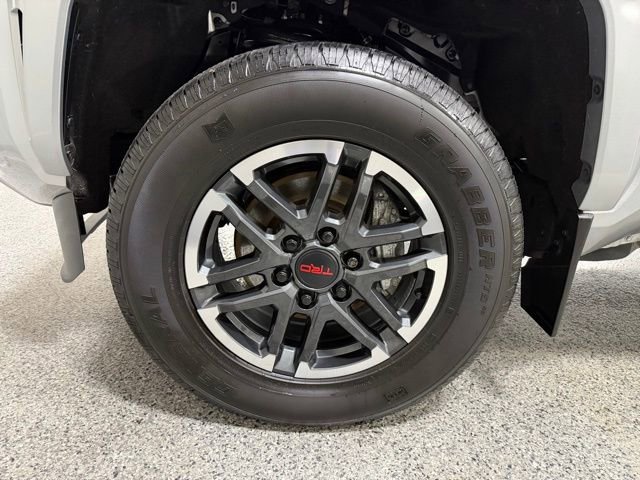 Used 2024 Toyota Tacoma TRD Sport w/ TRD Sport Upgrade Package image 28