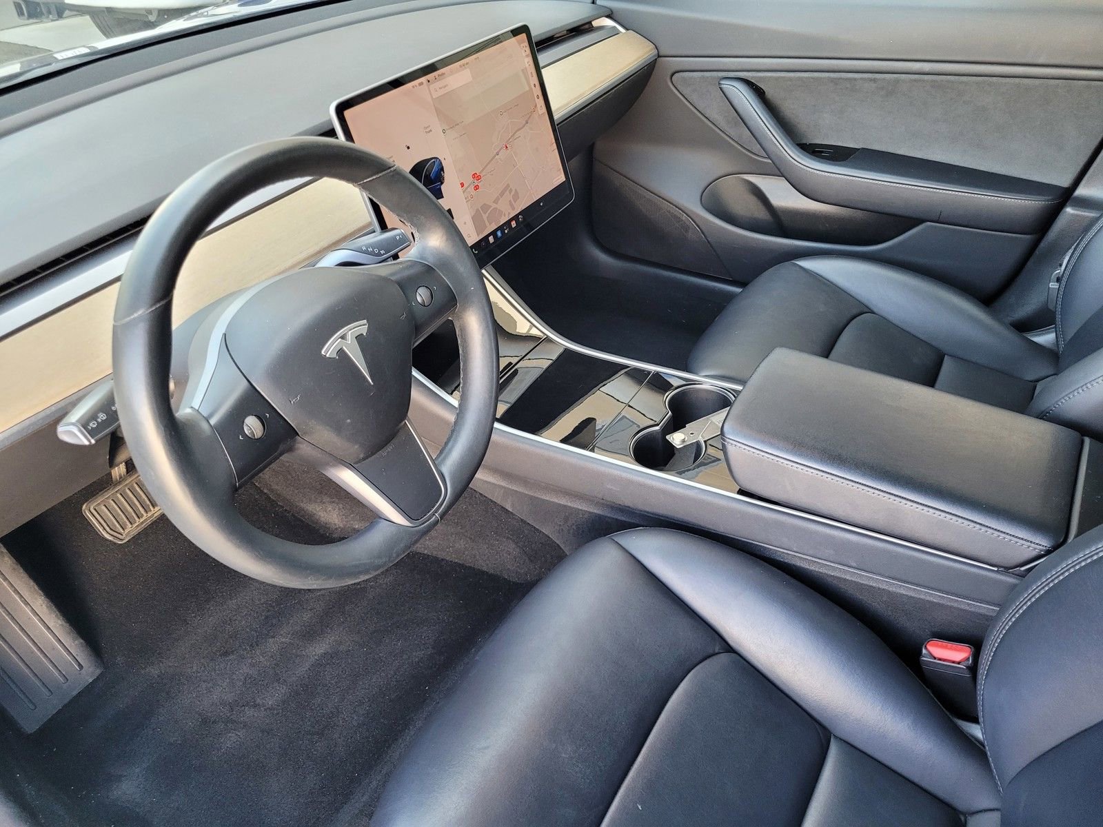 Used 2018 Tesla Model 3 Long Range RWD image 19