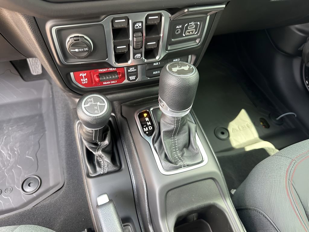 New 2025 Jeep Wrangler Unlimited Rubicon w/ Safety Group image 42