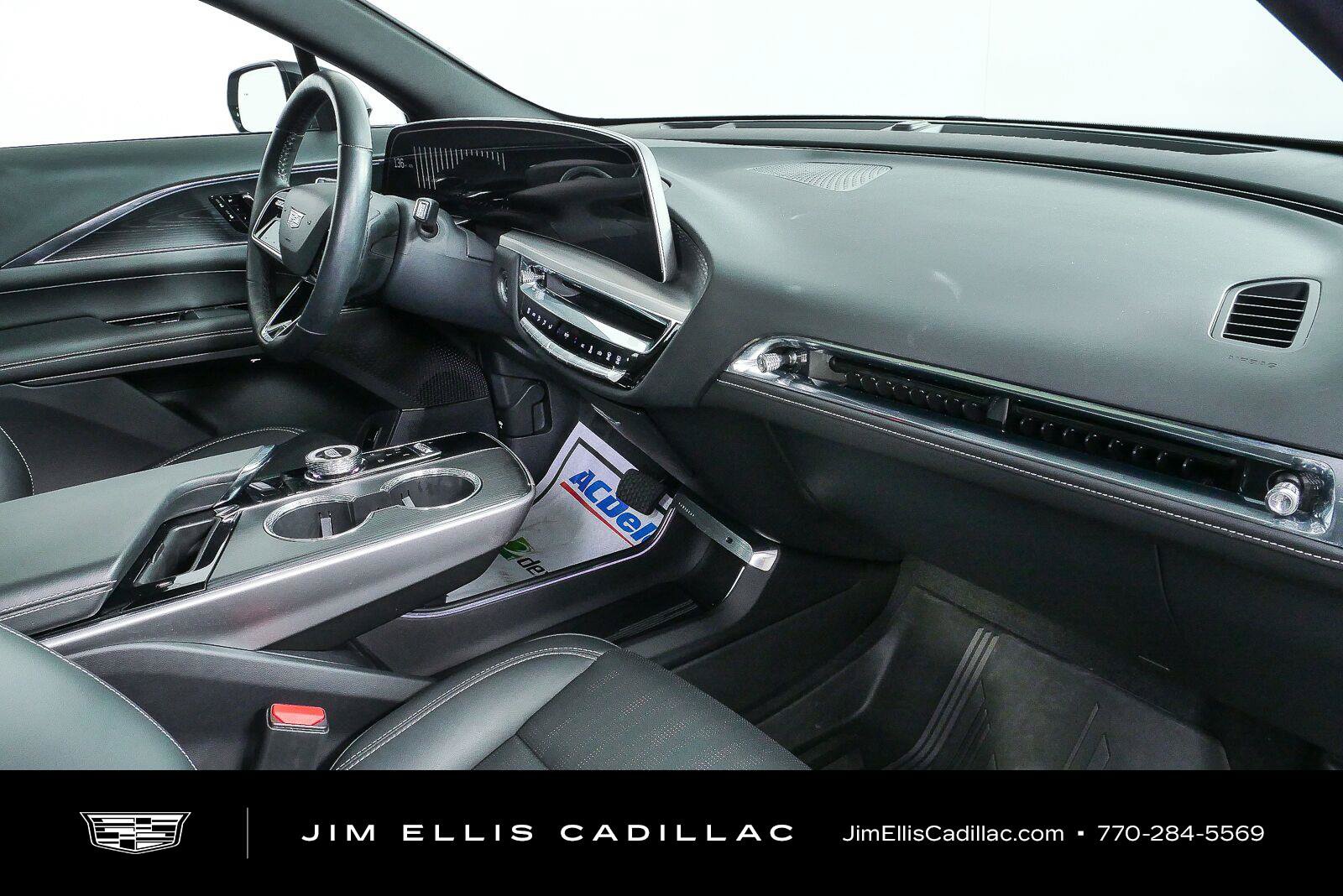 Used 2024 Cadillac Lyriq Sport w/ LPO, Floor Liner Package AWD/4WD image 20