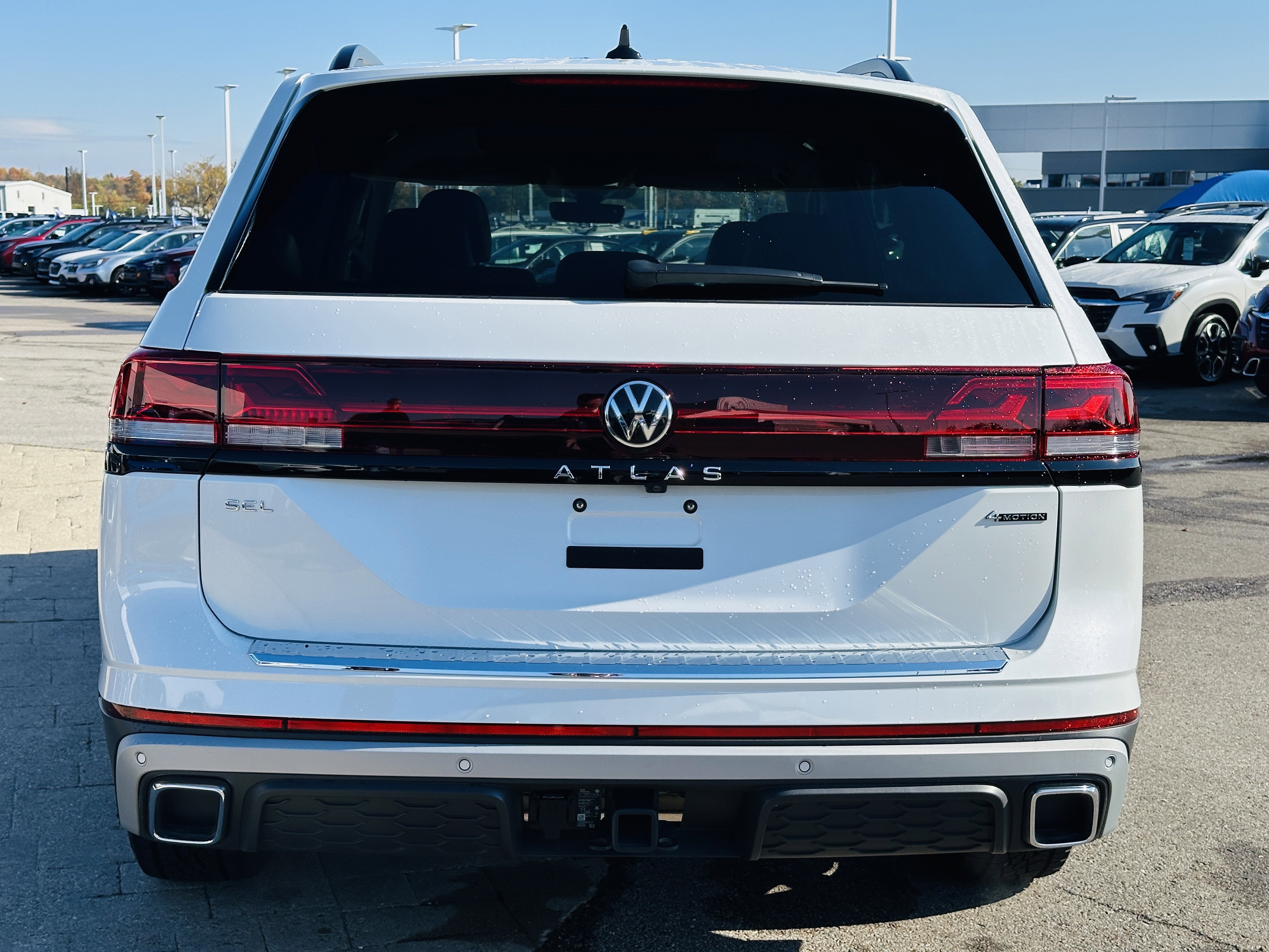 Used 2024 Volkswagen Atlas Peak Edition SEL image 6