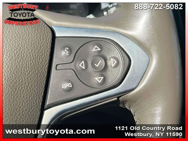 Used 2021 Chevrolet Traverse LT image 25