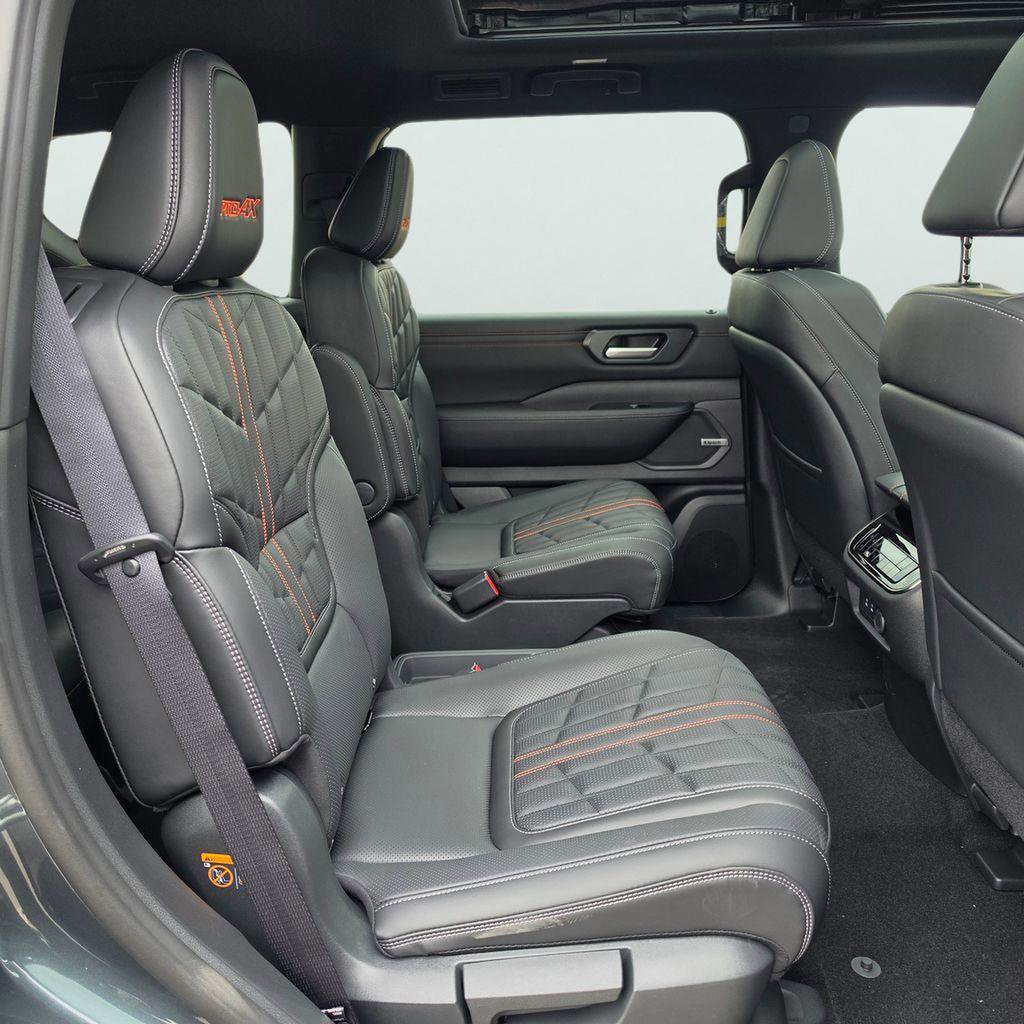 New 2026 Nissan Armada PRO-4X AWD/4WD image 23