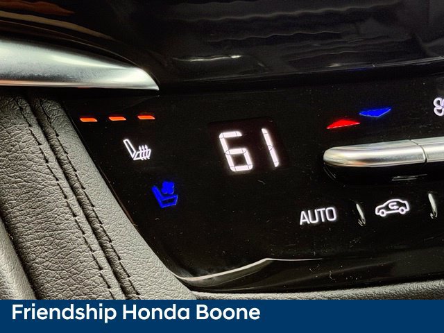 Used 2024 Cadillac XT6 Sport w/ Technology Package AWD/4WD image 35