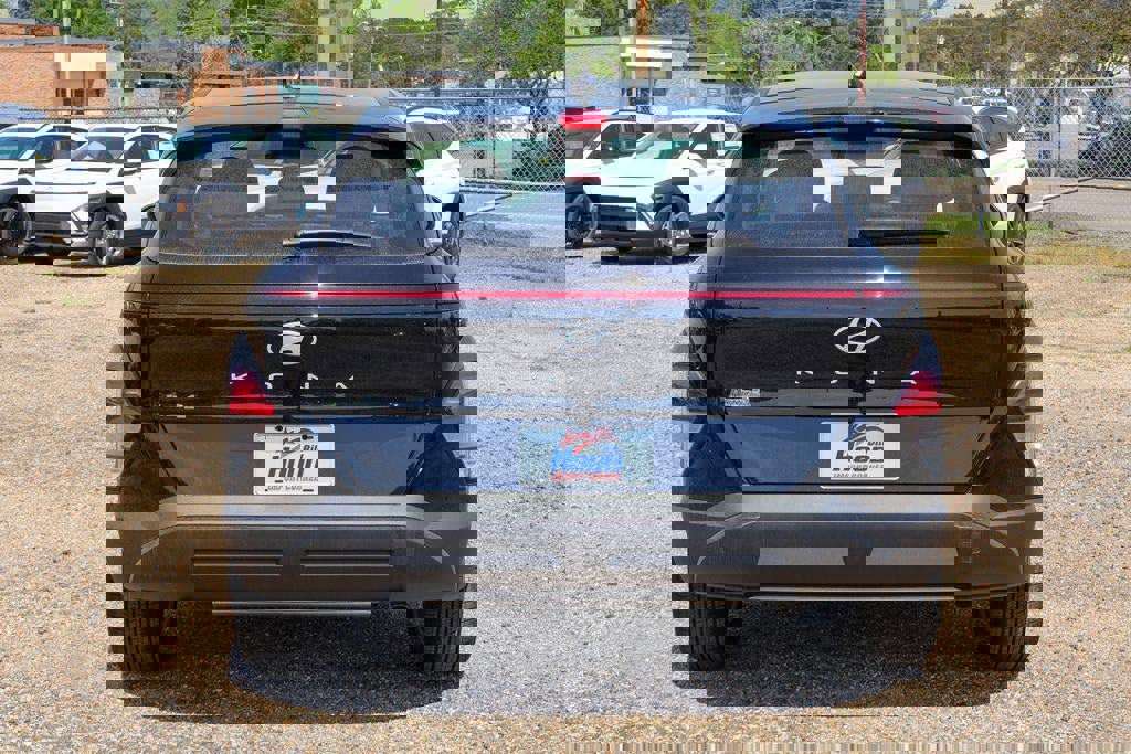 New 2026 Hyundai Kona SE image 24