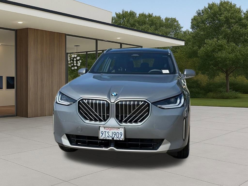 Used 2025 BMW X3 xDrive30i w/ Premium Package image 3