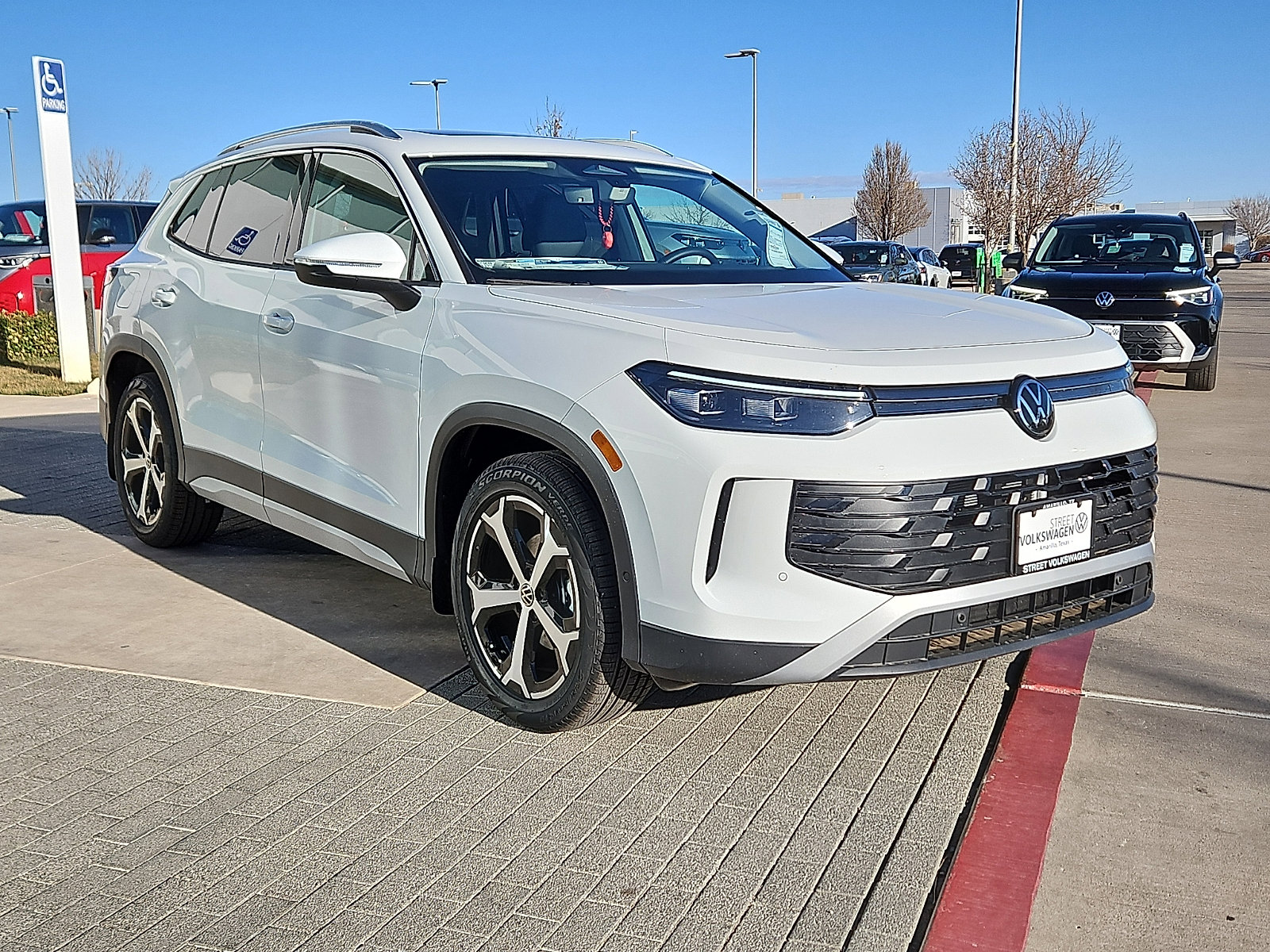 New 2026 Volkswagen Tiguan SE image 5