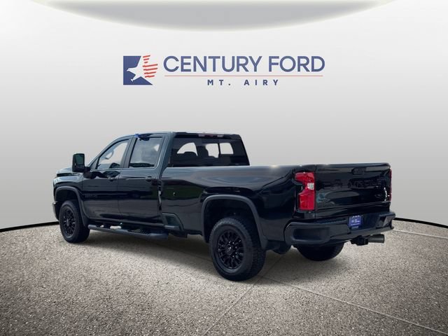 Used 2024 Chevrolet Silverado 3500 LT w/ Midnight Edition AWD/4WD image 4