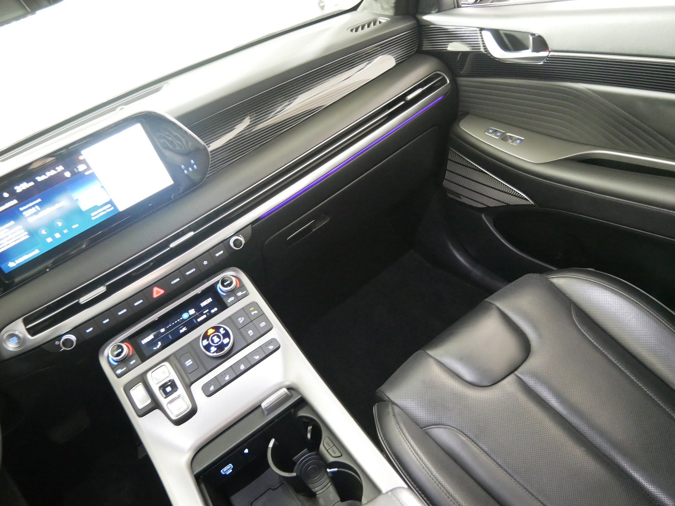 Used 2025 Hyundai Palisade Calligraphy AWD/4WD image 11
