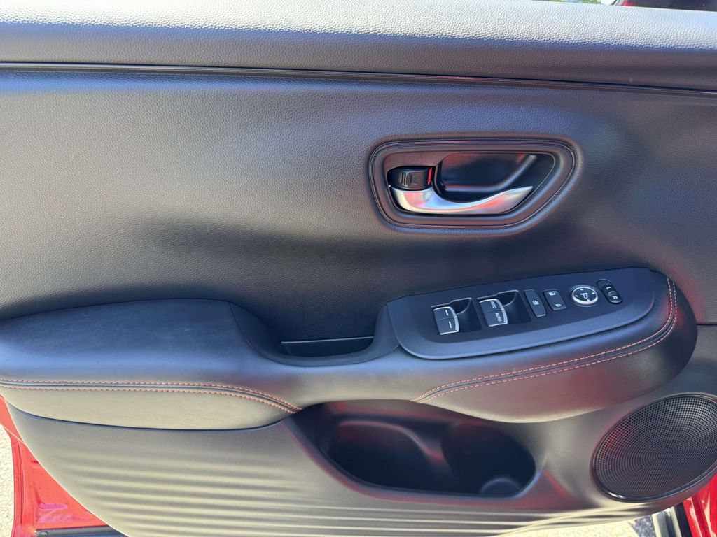 Certified 2025 Honda HR-V Sport image 13