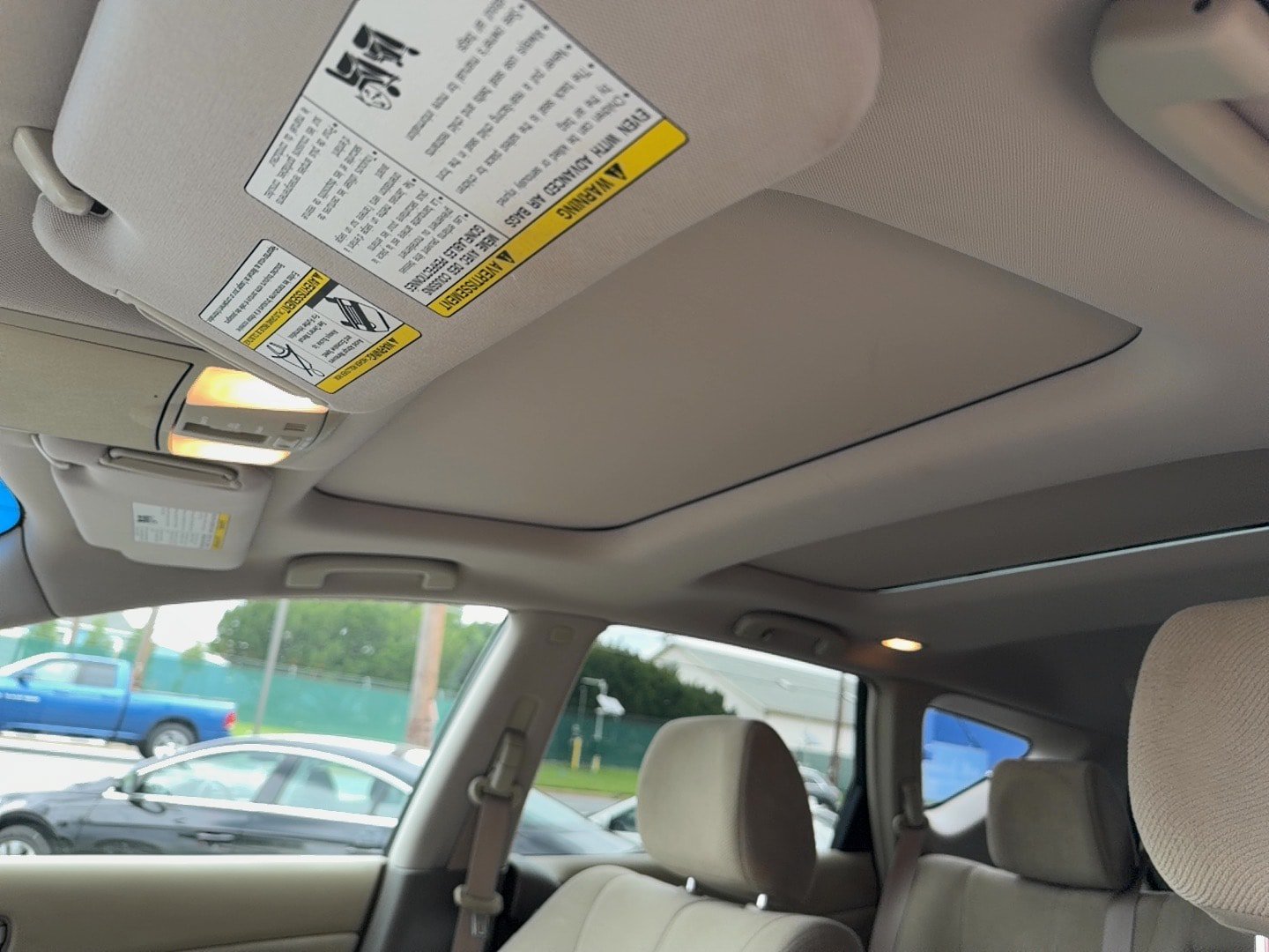 Used 2011 Nissan Murano SV AWD/4WD image 17