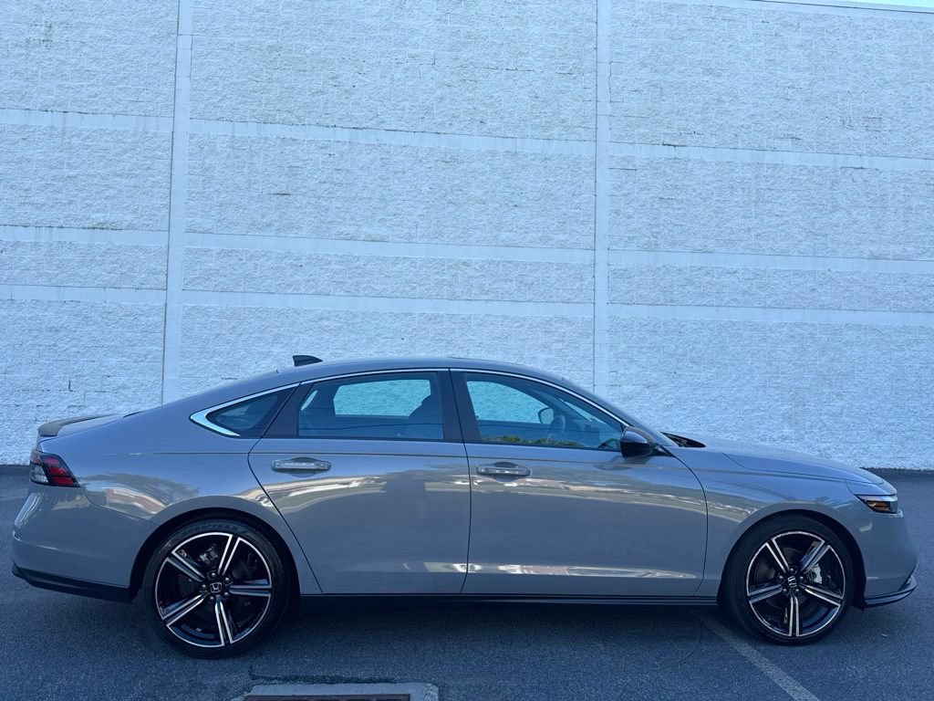 Certified 2025 Honda Accord Sport image 3