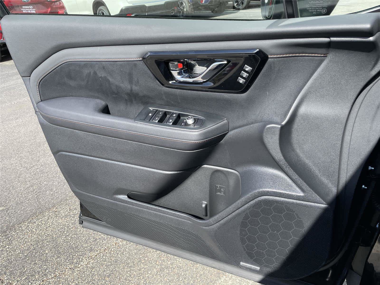 Used 2025 Subaru Forester Touring image 28