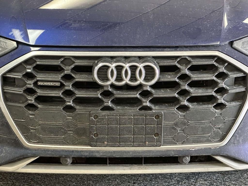 Used 2023 Audi Q5 2.0T Premium w/ Convenience Package image 9