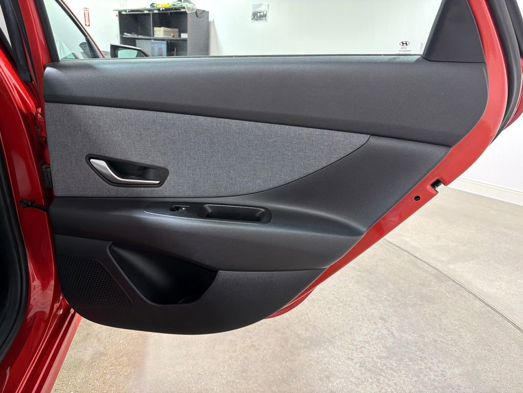 Used 2021 Hyundai Elantra Limited w/ Cargo Package FWD image 24