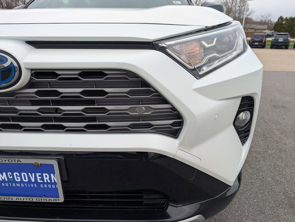 Used 2021 Toyota RAV4 XSE AWD/4WD image 11