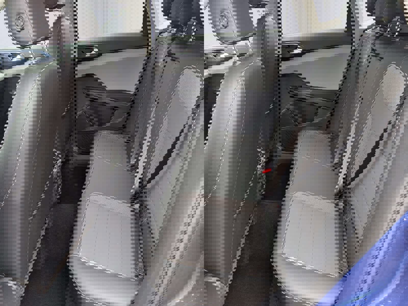 Used 2022 Volkswagen Taos SE image 12