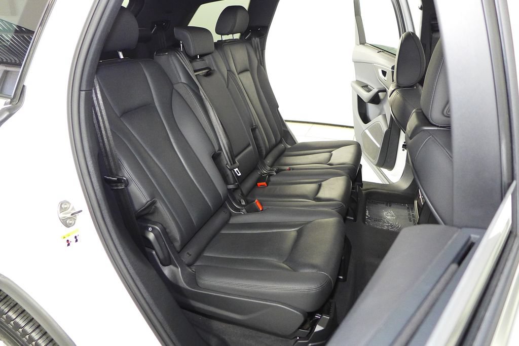 Used 2023 Audi Q7 2.0T Premium Plus w/ Premium Plus Package AWD/4WD image 20