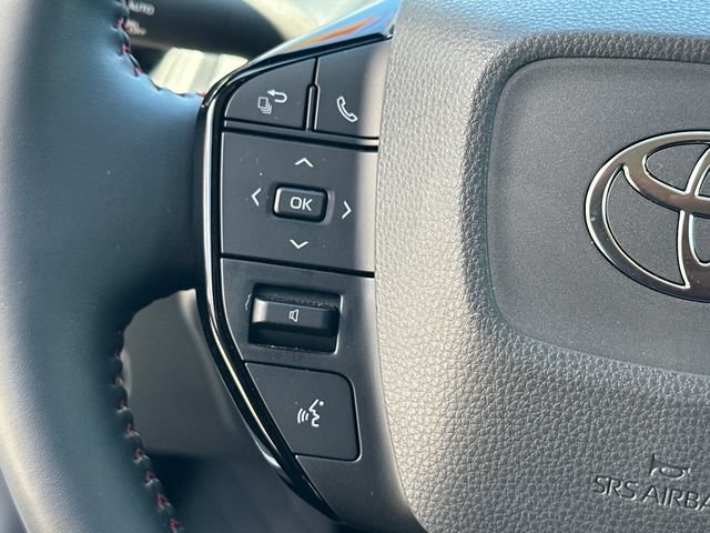Used 2024 Toyota Prius Prime FWD image 19