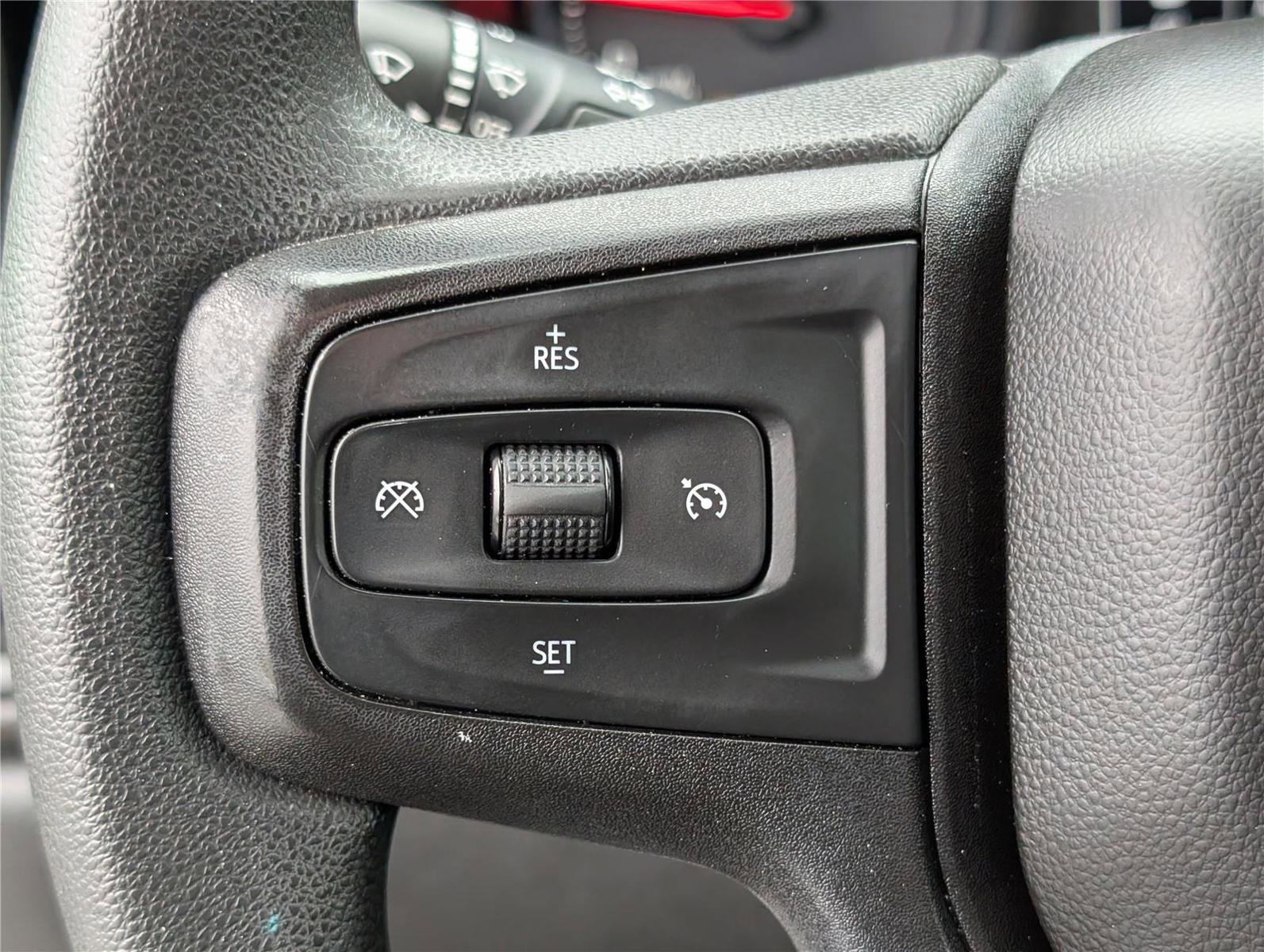 Used 2022 Chevrolet Silverado 2500 Custom w/ Custom Value Package image 21