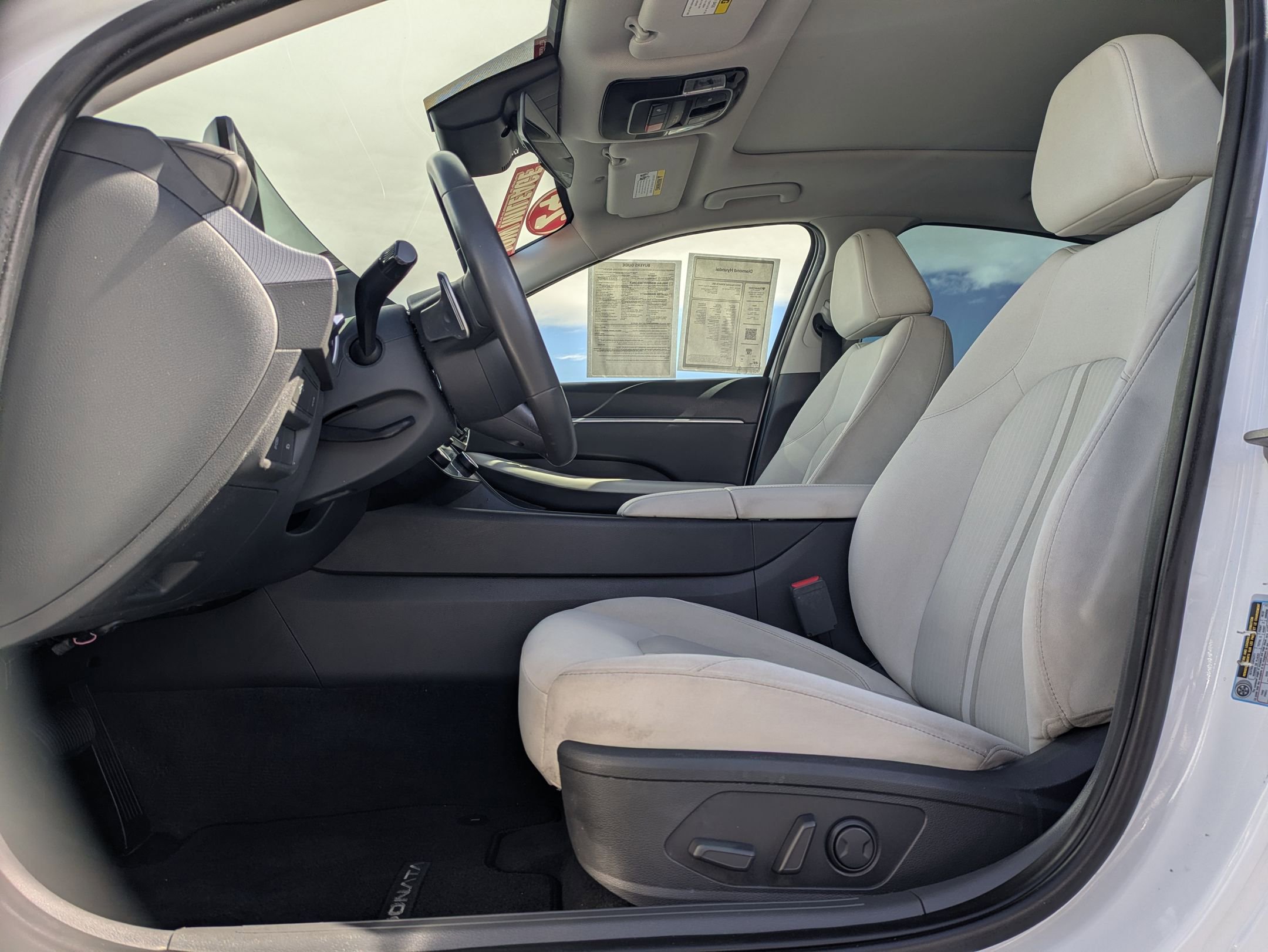 Certified 2024 Hyundai Sonata SEL w/ Convenience Package FWD image 21