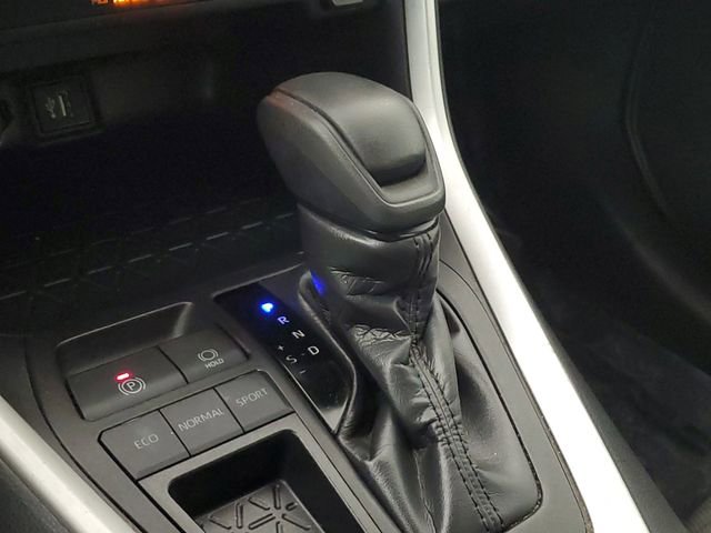 Used 2023 Toyota RAV4 XLE image 32