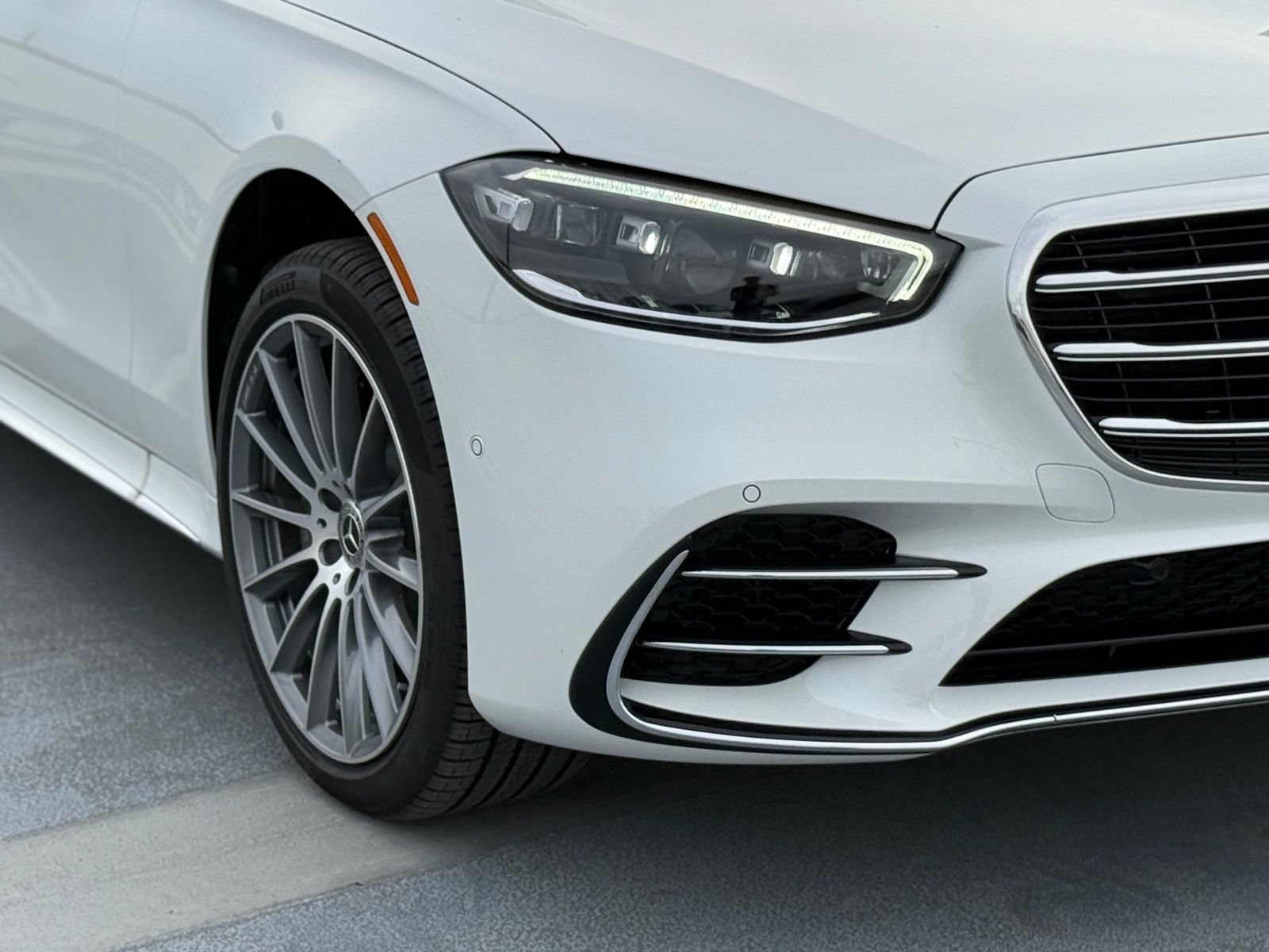 New 2026 Mercedes-Benz S 580 4MATIC Sedan image 9