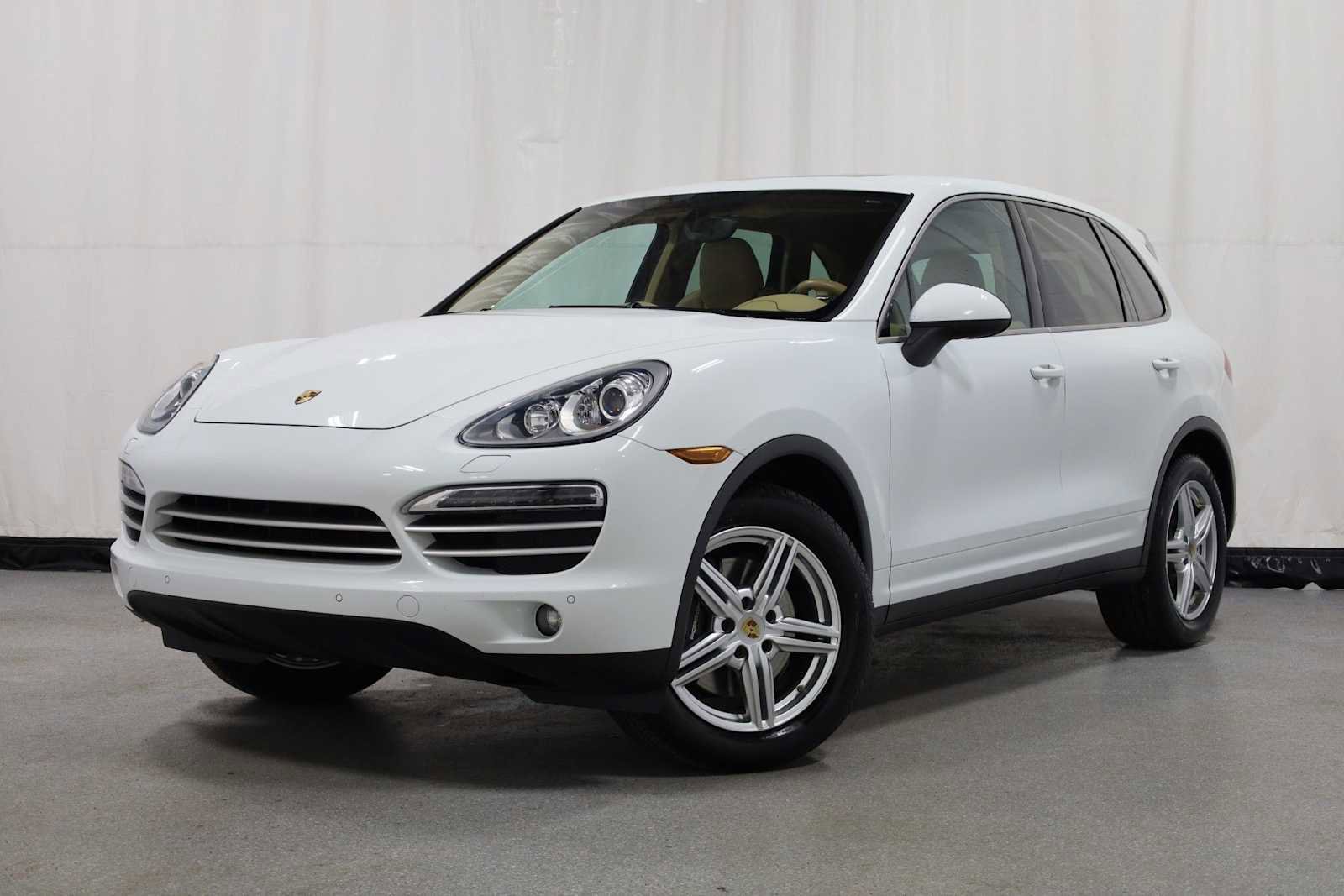 Used 2014 Porsche Cayenne AWD/4WD image 1